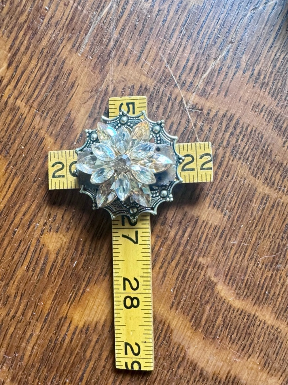 Vintage-Inspired Clear Crystal Flower Brooch with Filigree